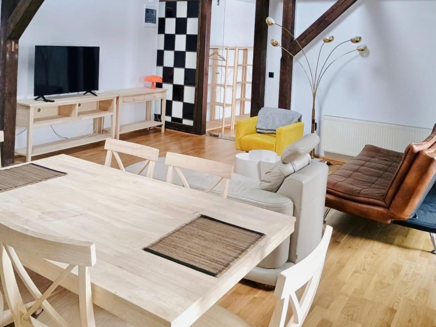 Apartamenty Stara Winiarnia Wałcz Exterior foto